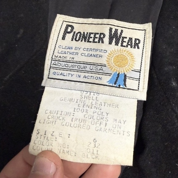 Pioneer Wear Black Suede Fringe Western Jacket Vintage Cropped Concho Button S - Picture 5 of 8
